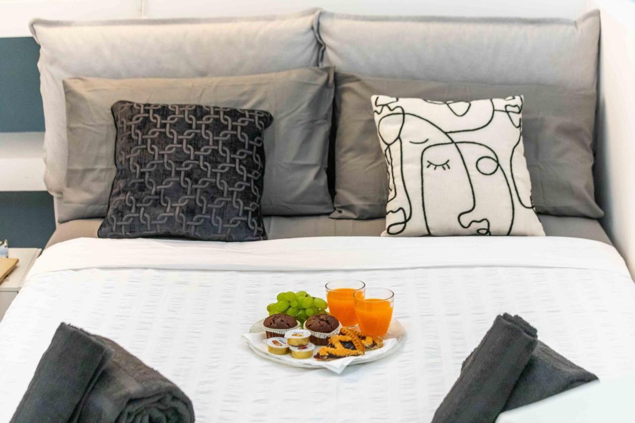 Duomo In 8 Stops Suite Deluxe Loft Mediolan Zewnętrze zdjęcie