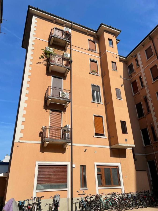 Duomo In 8 Stops Suite Deluxe Loft Mediolan Zewnętrze zdjęcie